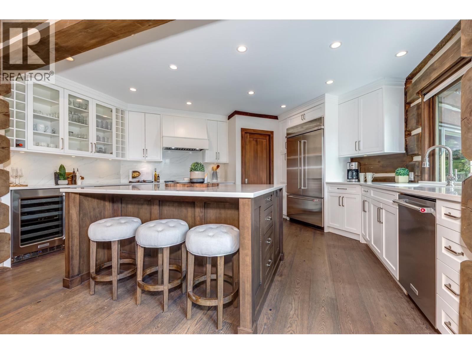 3354 PEAK DRIVE, Whistler