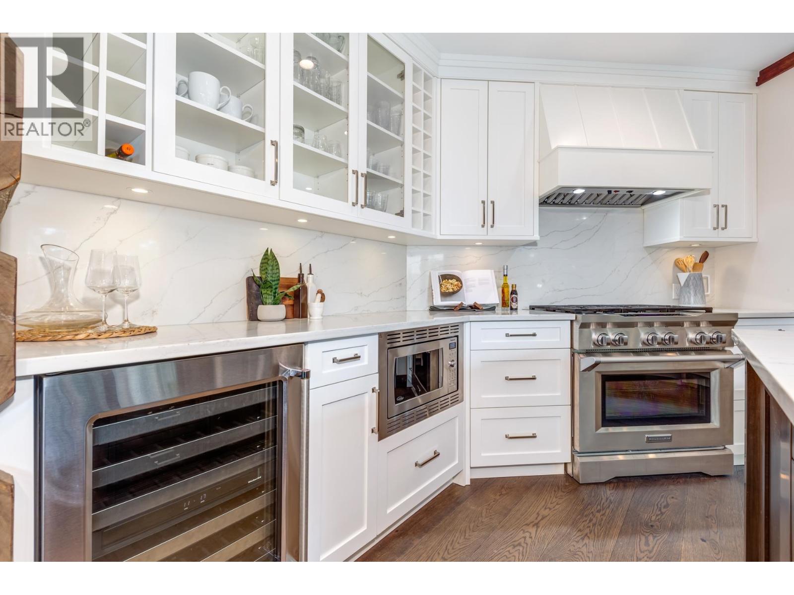 3354 PEAK DRIVE, Whistler