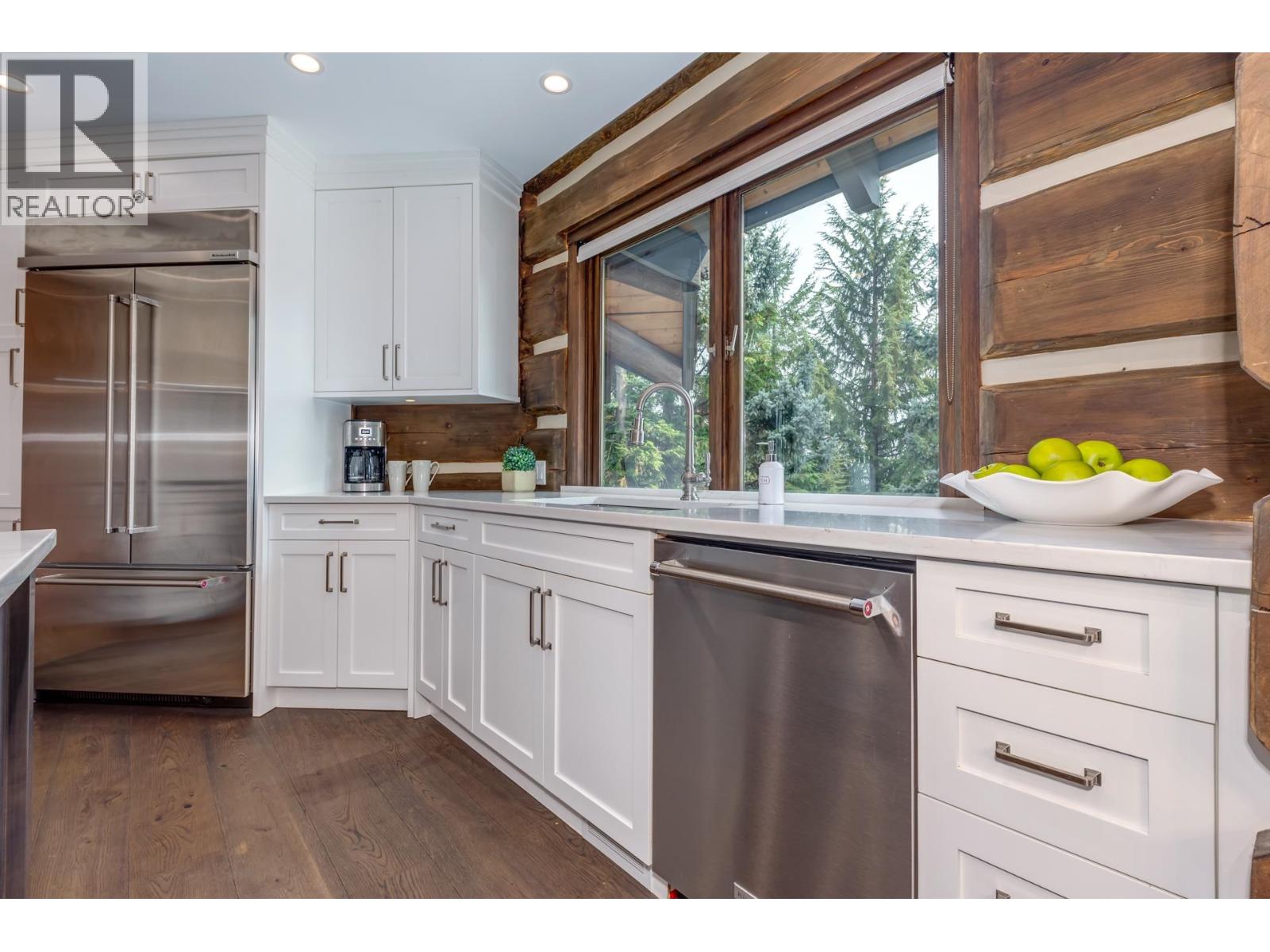 3354 PEAK DRIVE, Whistler