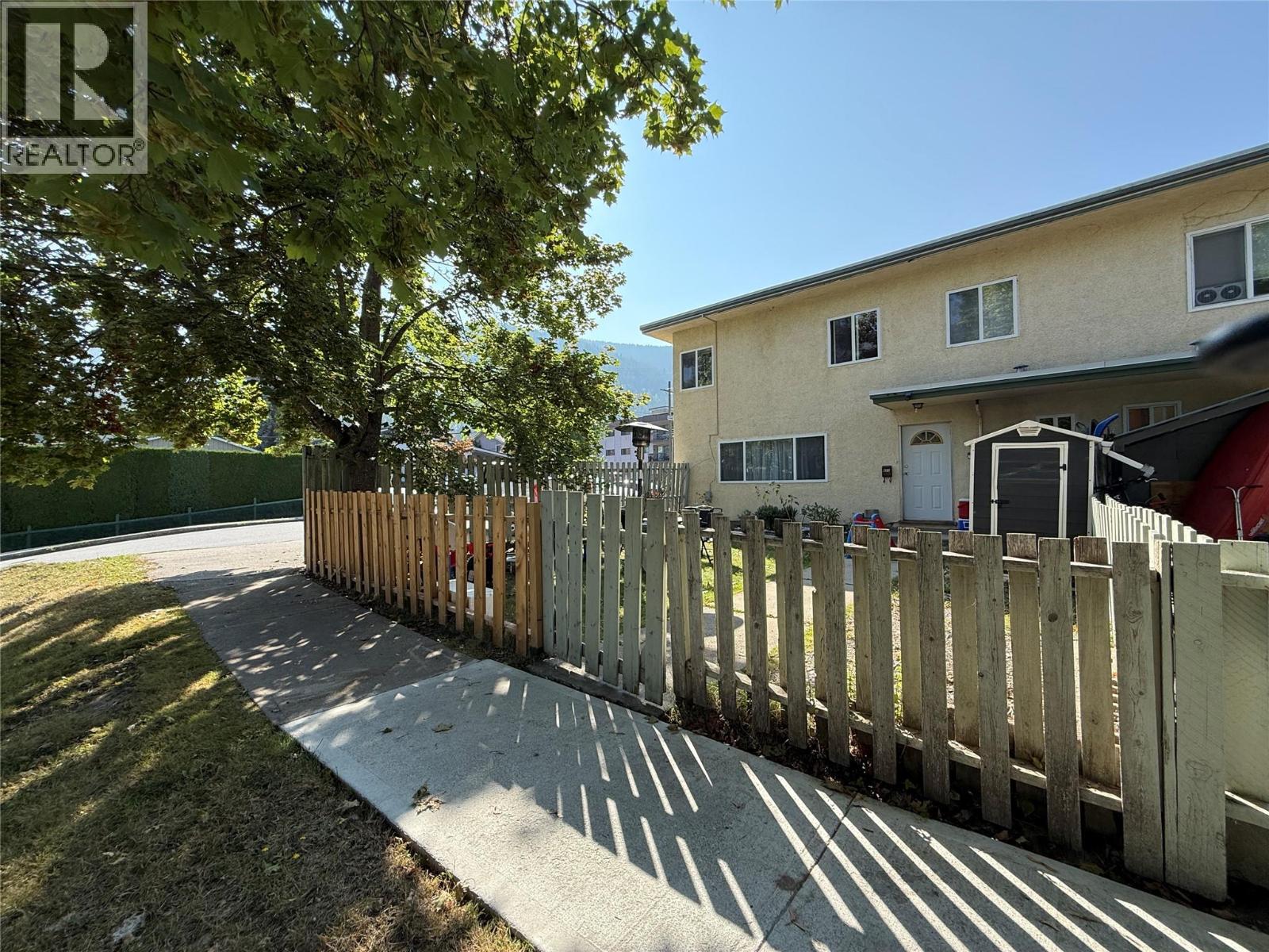 455 Richards Street W, Nelson
