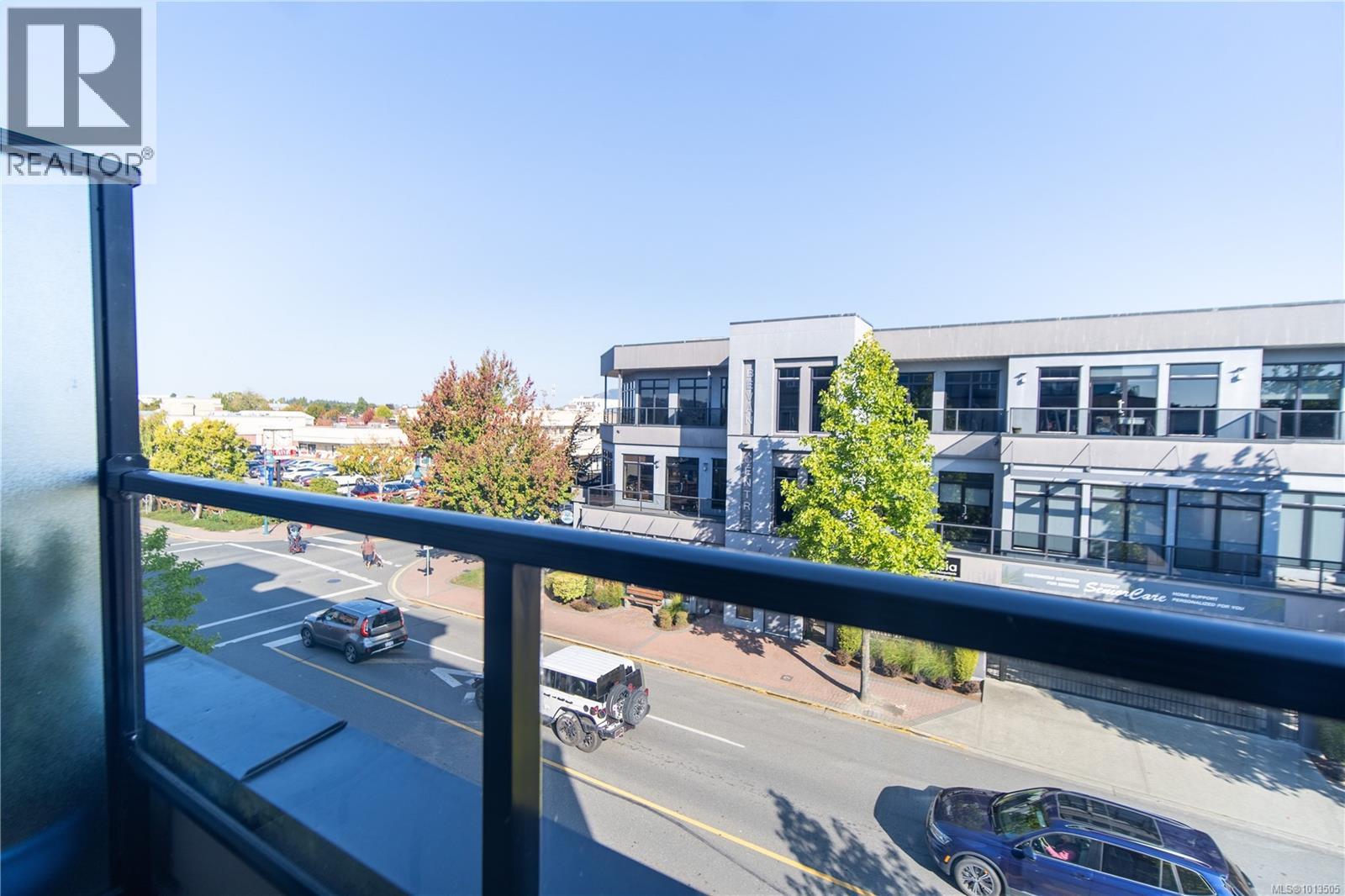 301 2409 Bevan Avenue, Sidney