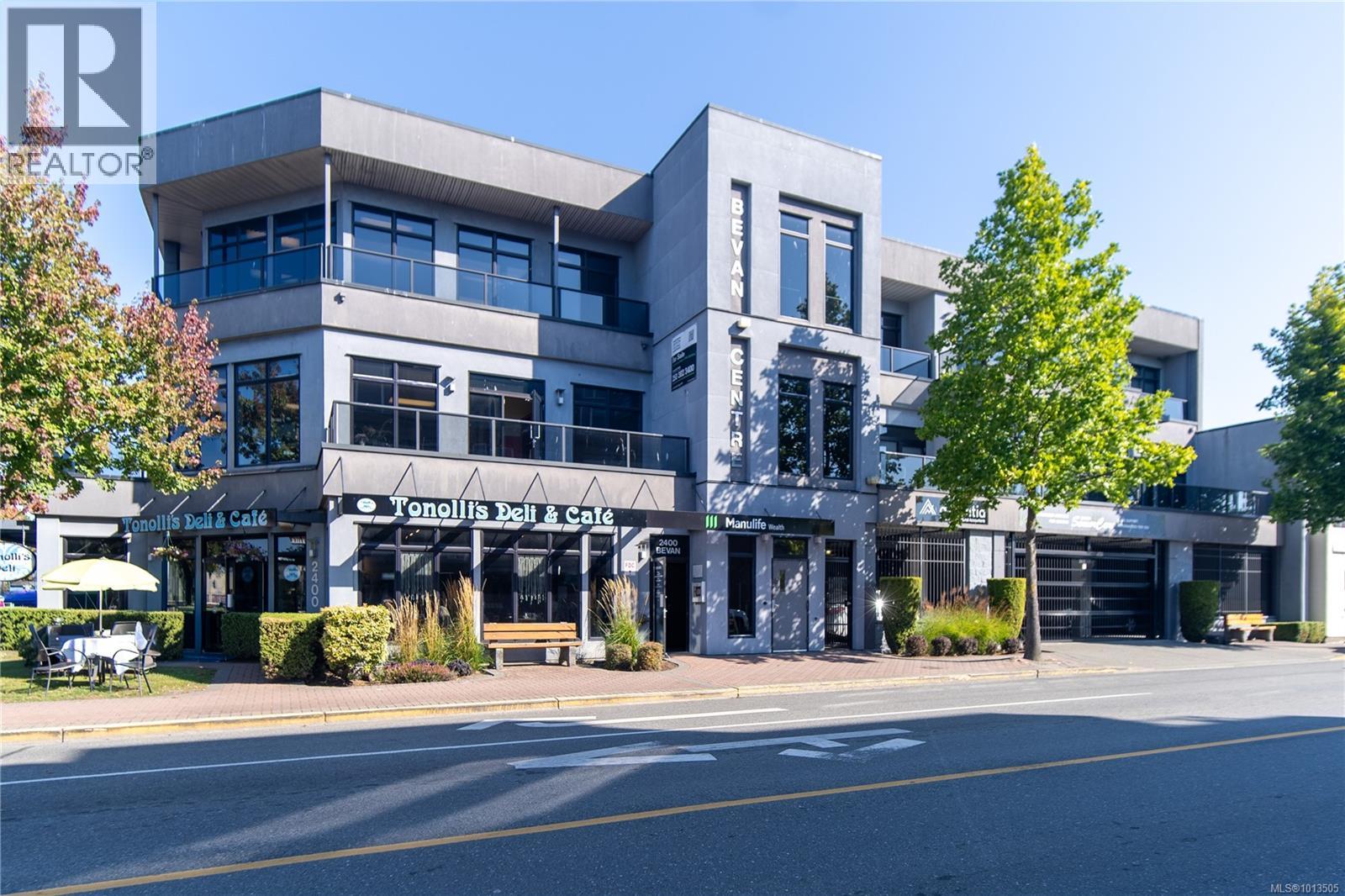 301 2409 Bevan Avenue, Sidney