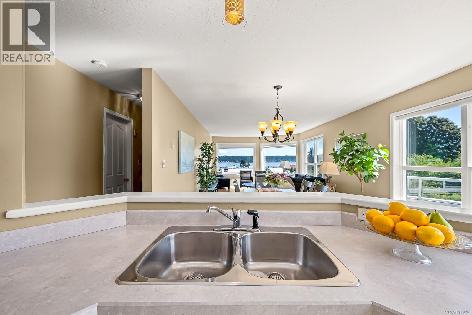 311 300 St. Ann's Road, Campbell River