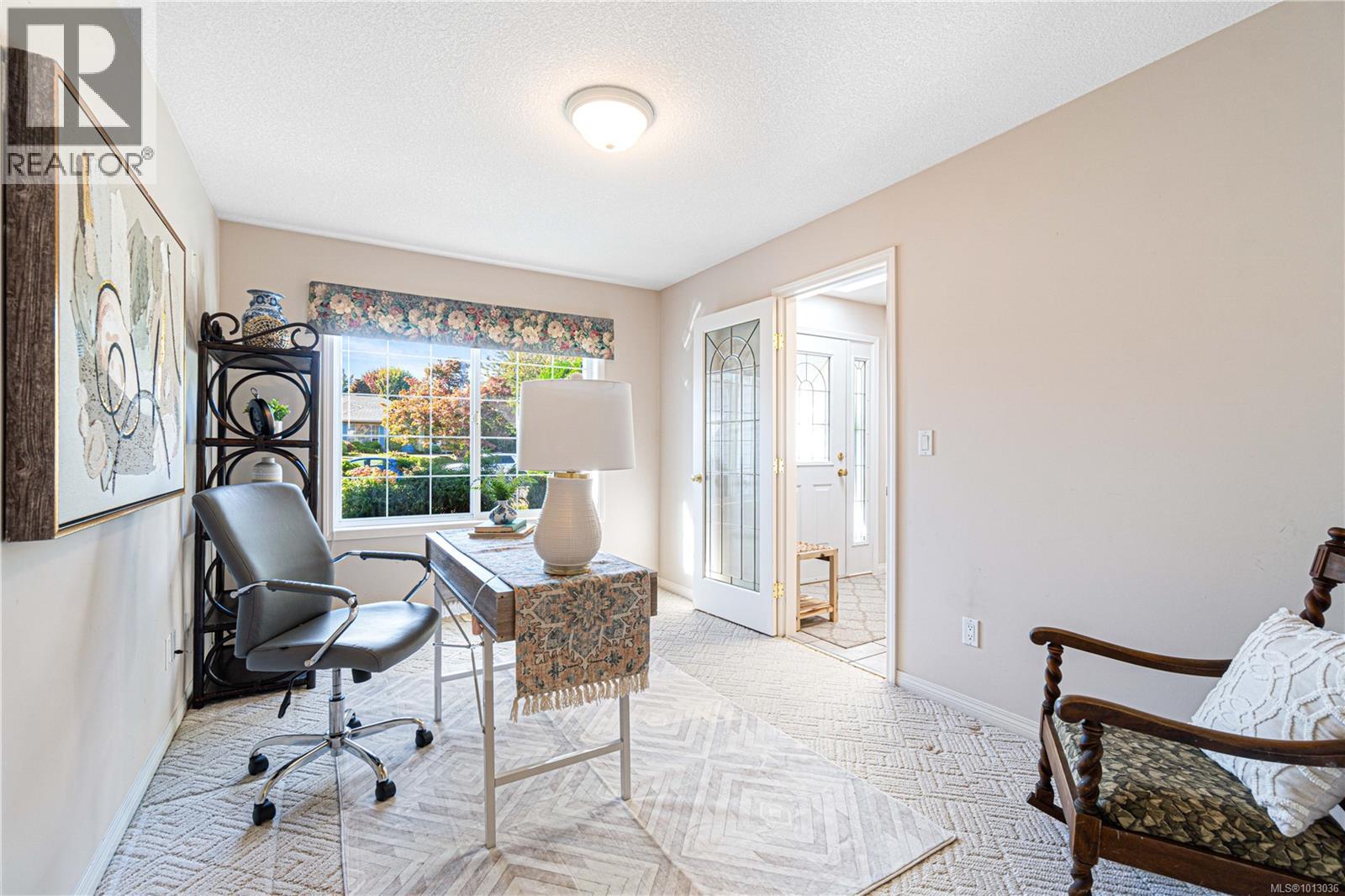 587 Hawthorne Rise, Parksville