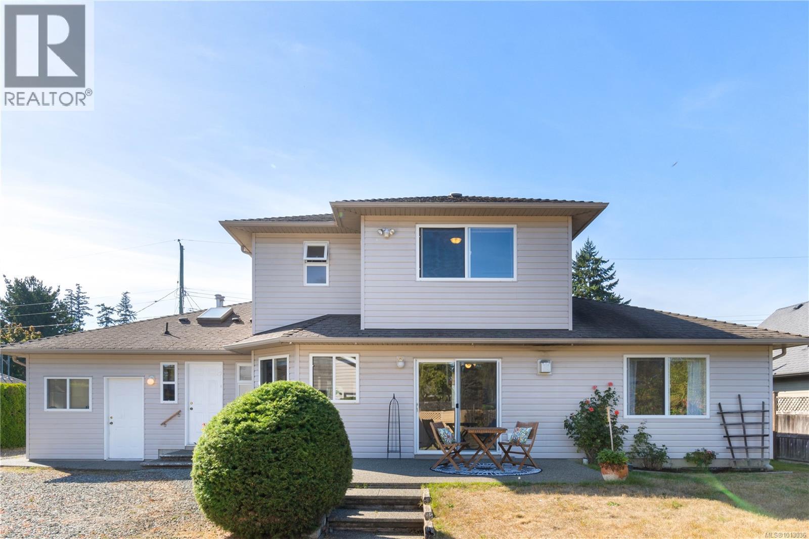 587 Hawthorne Rise, Parksville