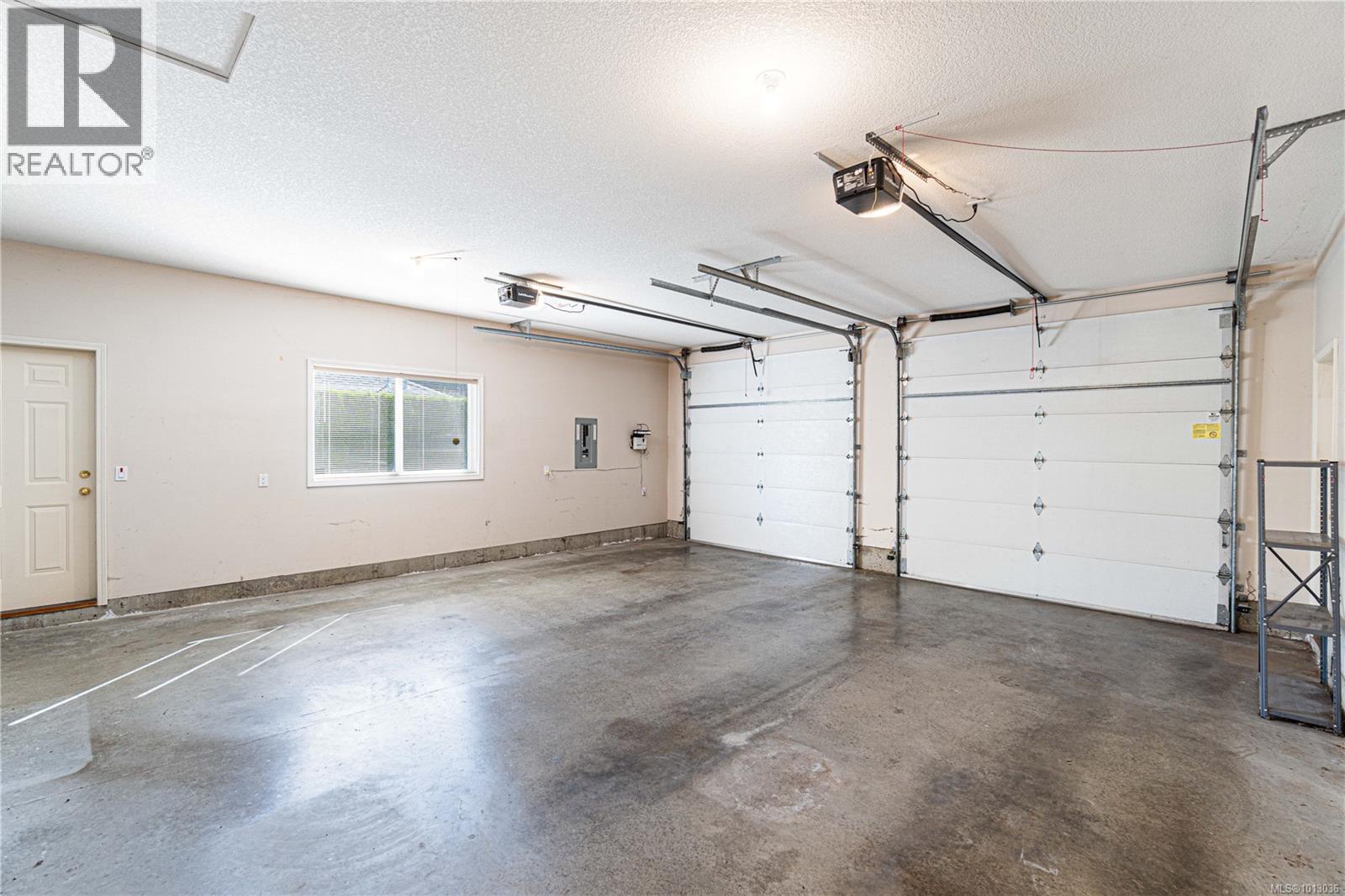 587 Hawthorne Rise, Parksville
