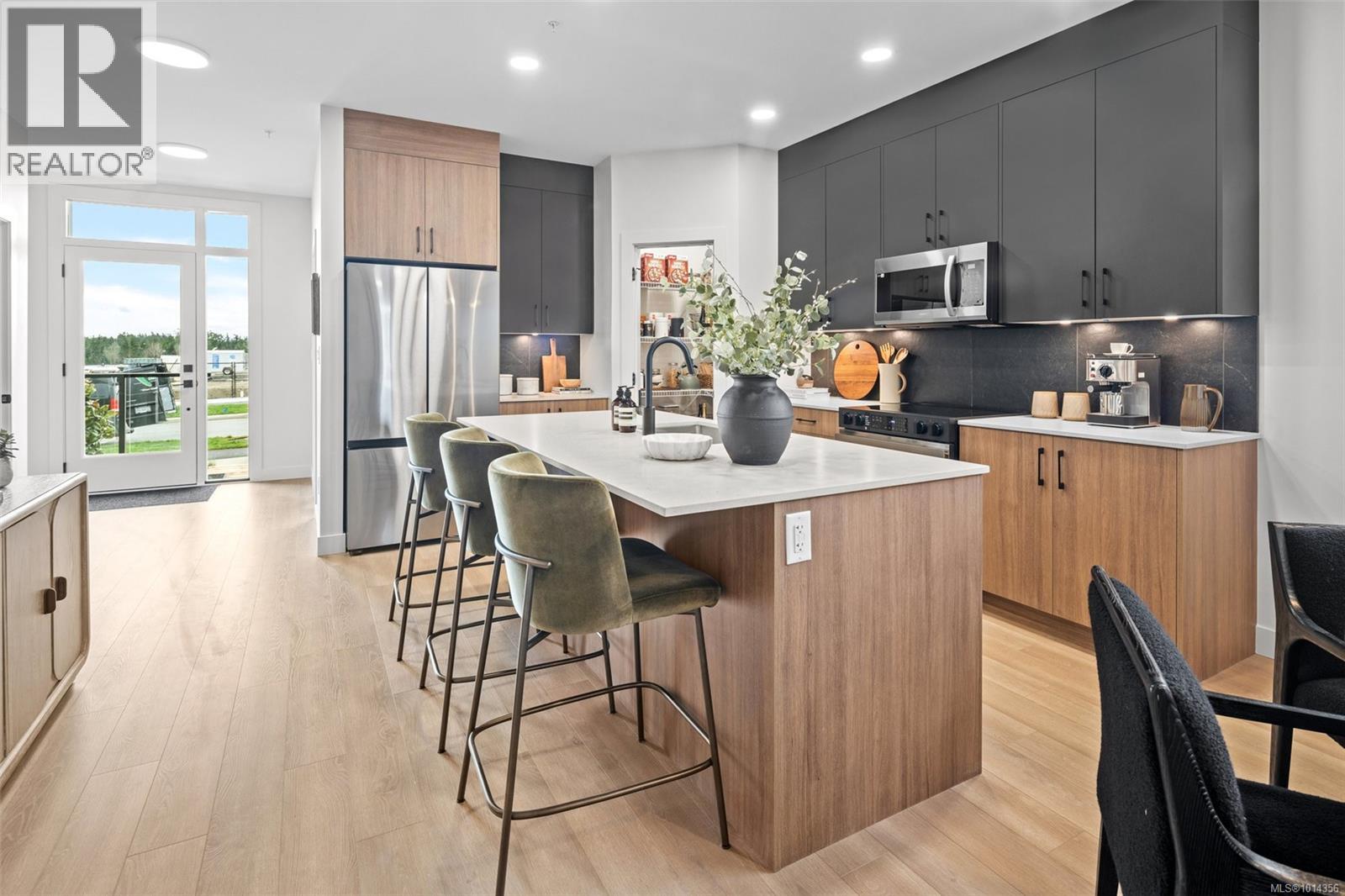 3771 Producers Way, Colwood