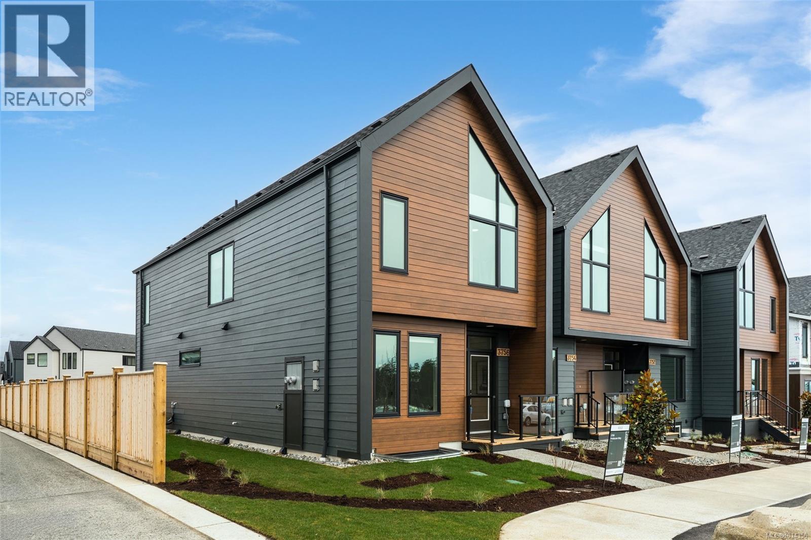 3771 Producers Way, Colwood