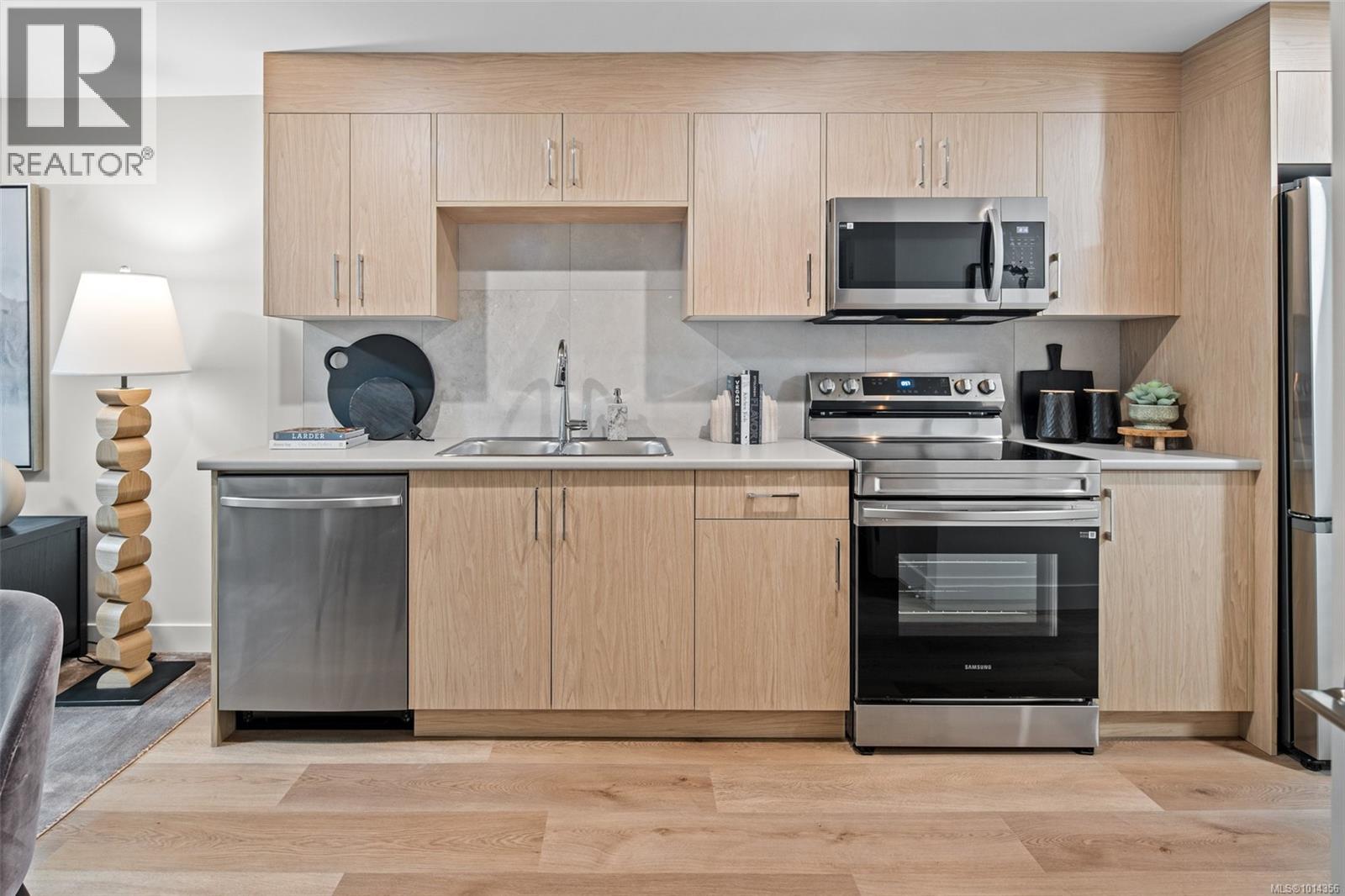 3771 Producers Way, Colwood