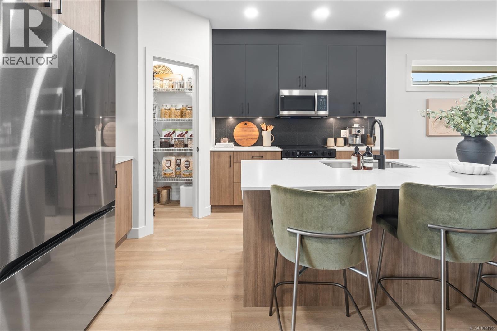3771 Producers Way, Colwood