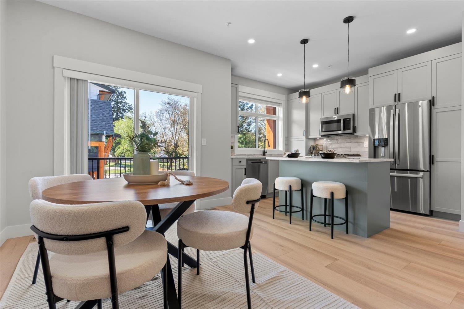 2 46106 RIVERSIDE DRIVE, Chilliwack Proper East, Chilliwack