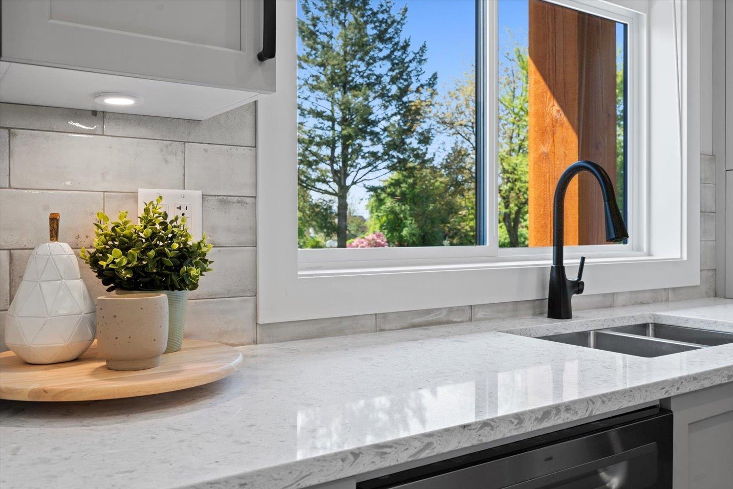 2 46106 RIVERSIDE DRIVE, Chilliwack Proper East, Chilliwack