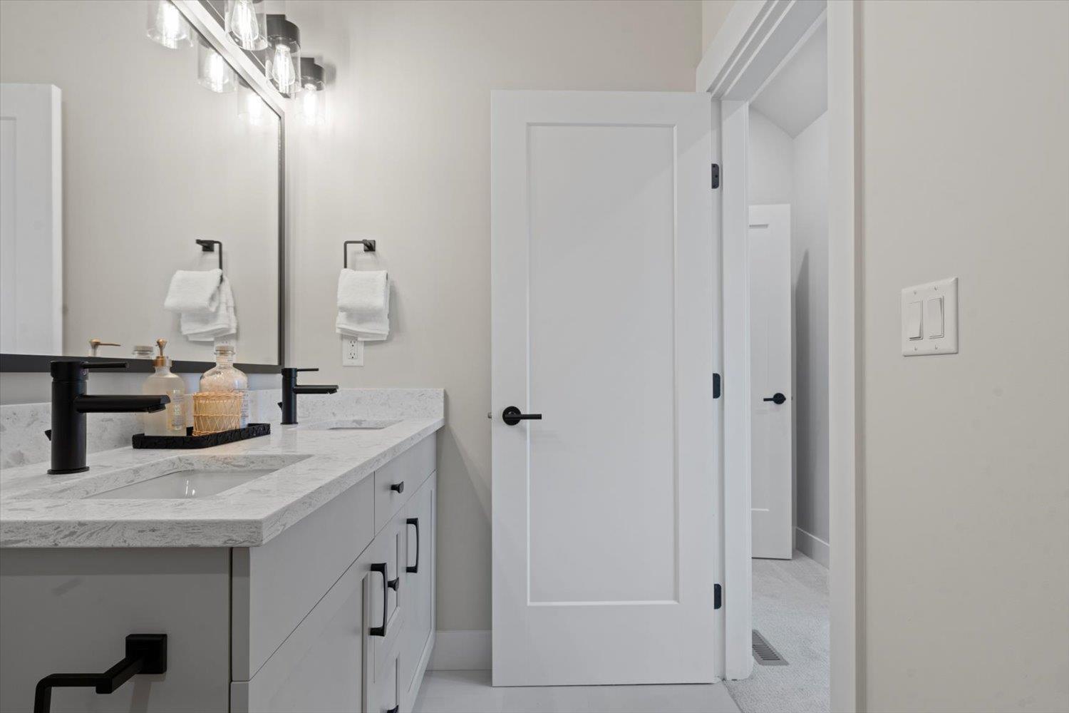 2 46106 RIVERSIDE DRIVE, Chilliwack Proper East, Chilliwack