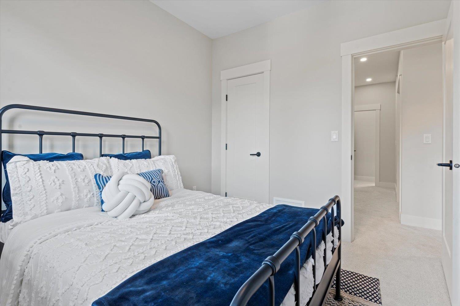 2 46106 RIVERSIDE DRIVE, Chilliwack Proper East, Chilliwack