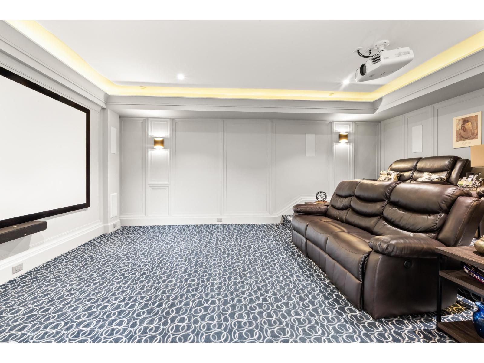 13416 MARINE DRIVE, Surrey