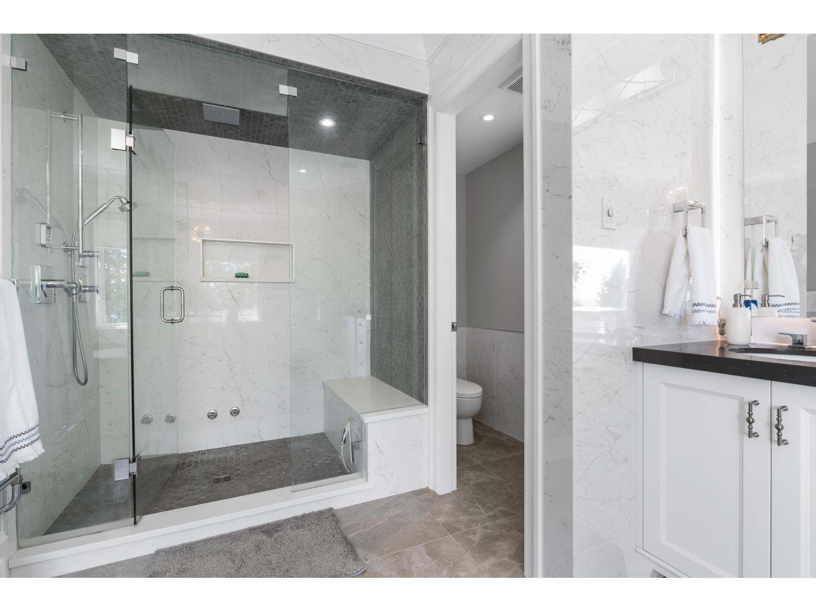 13416 MARINE DRIVE, Surrey