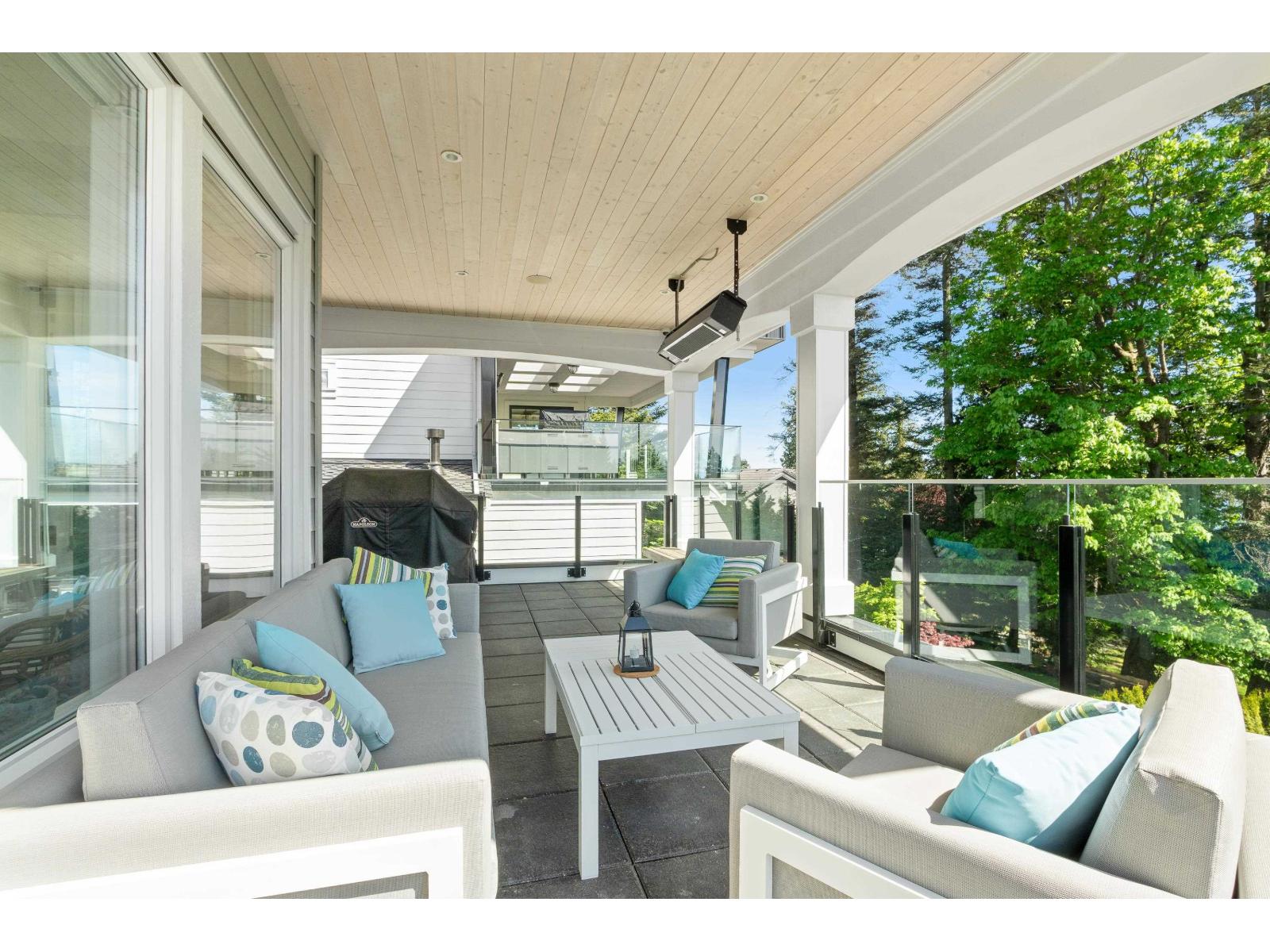 13416 MARINE DRIVE, Surrey