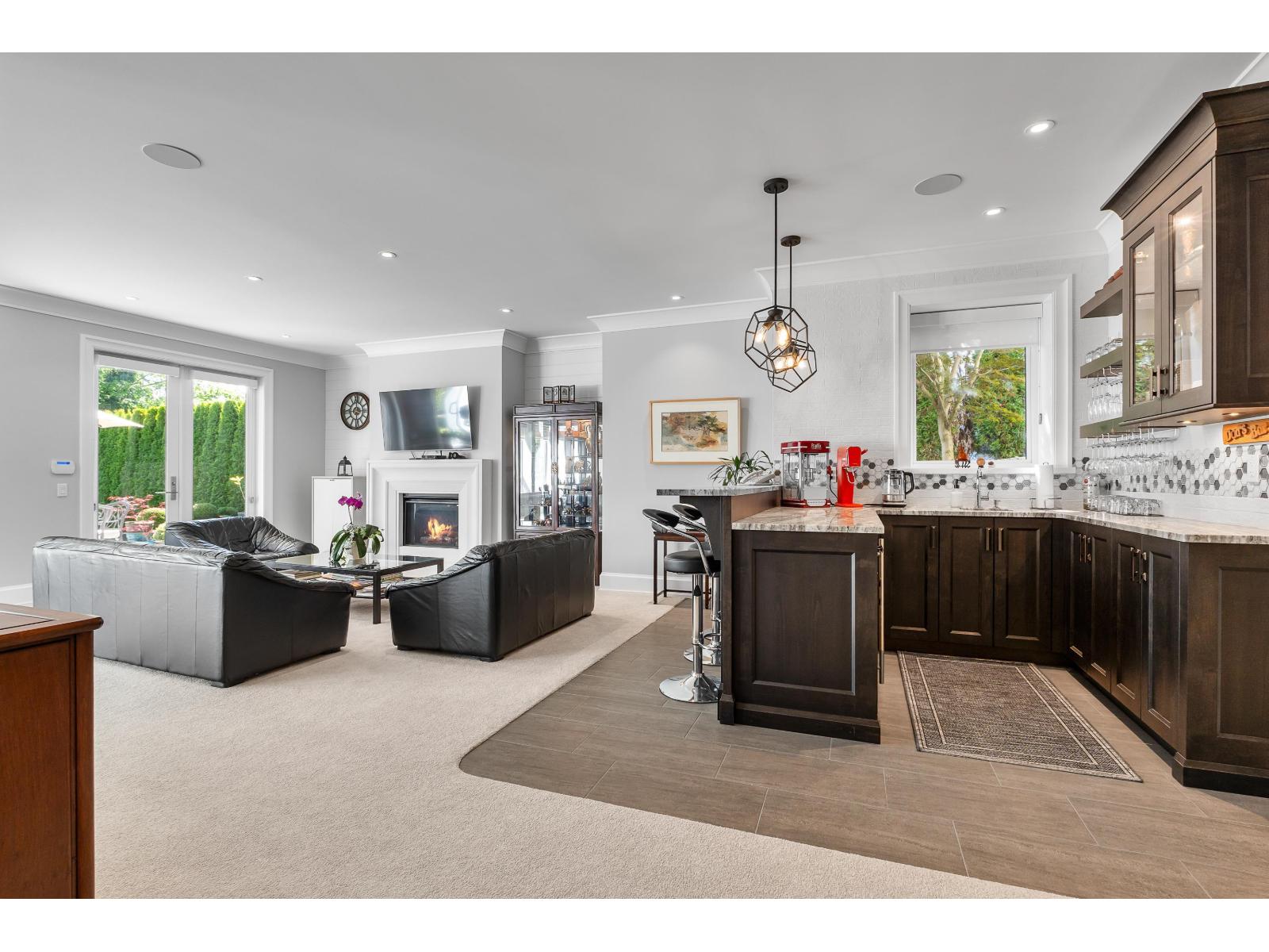 13416 MARINE DRIVE, Surrey