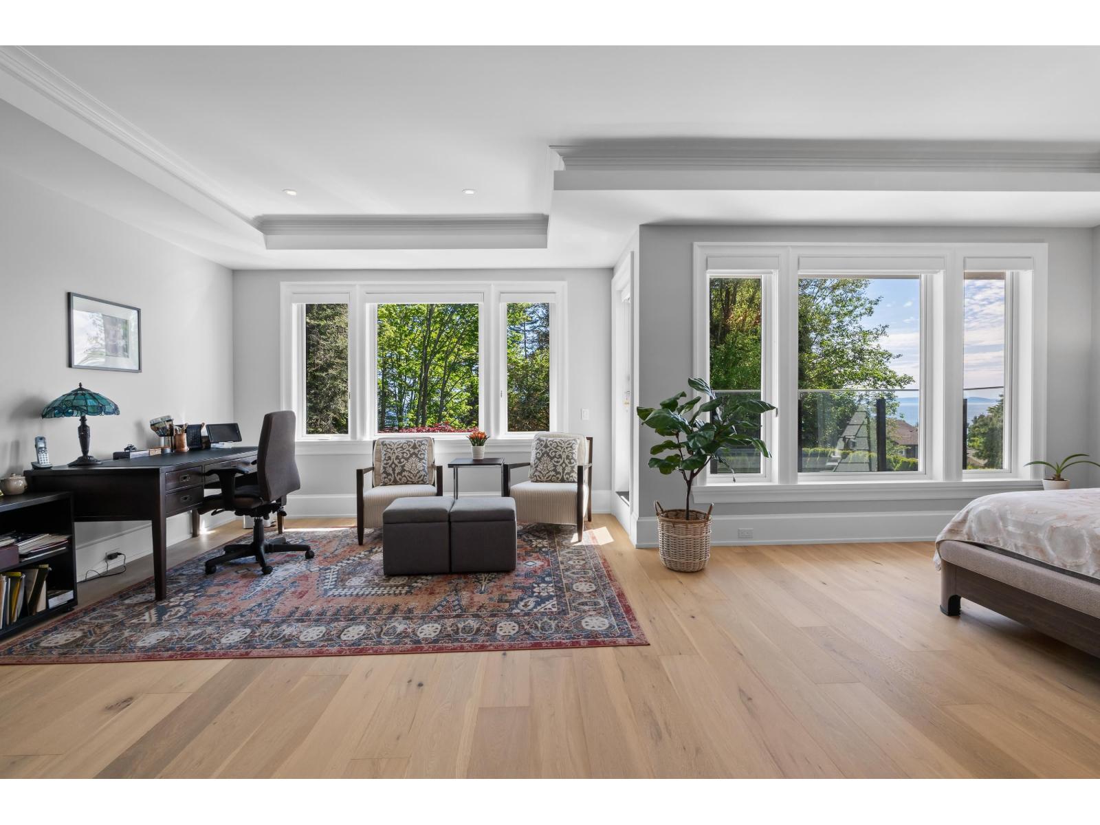 13416 MARINE DRIVE, Surrey