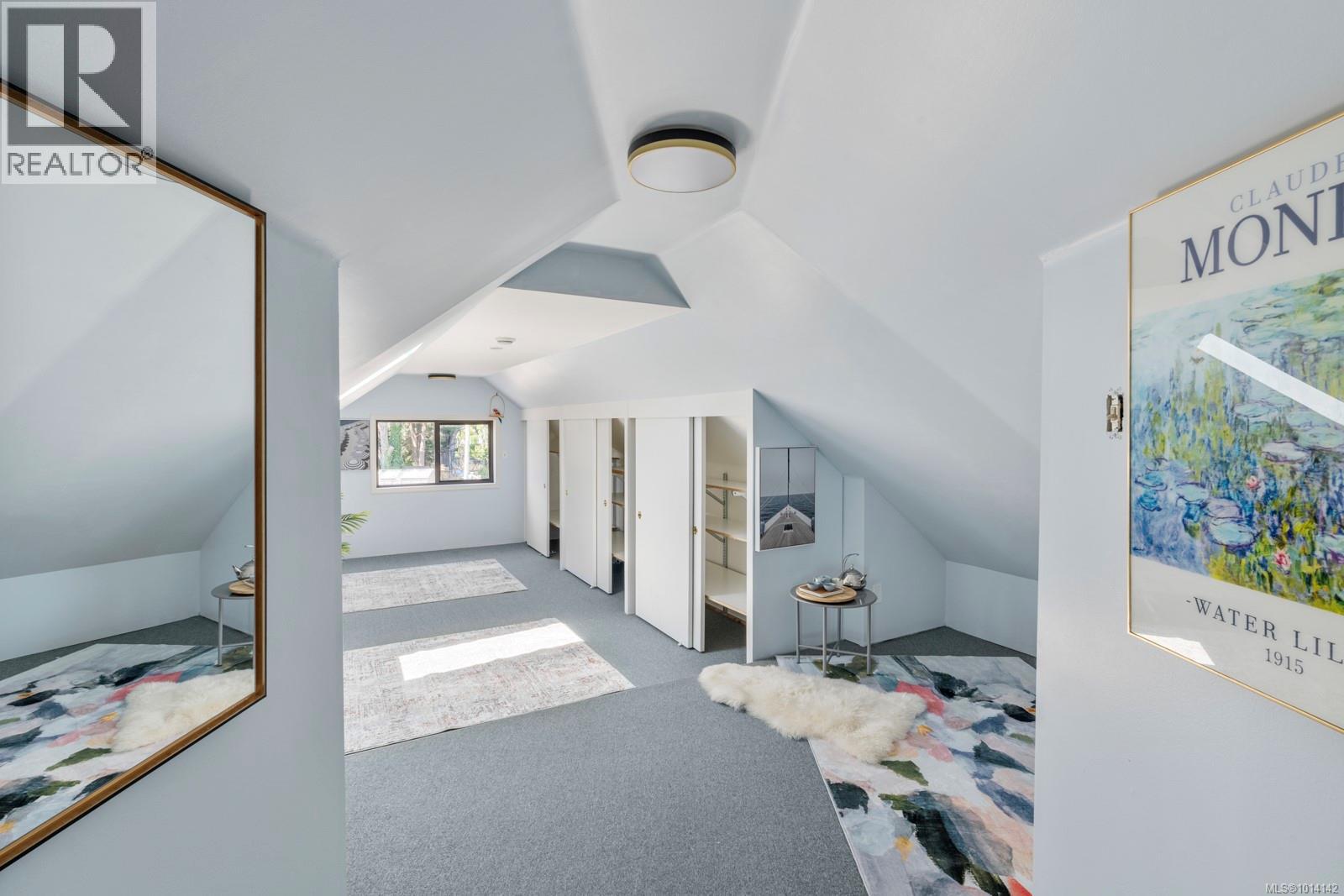  3905B Cadboro Bay Road, Saanich