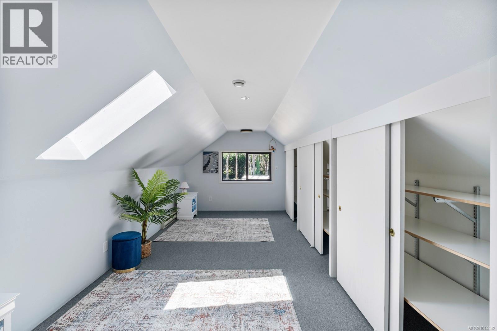  3905B Cadboro Bay Road, Saanich