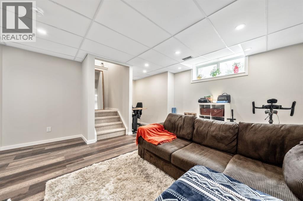 Single Family House for Sale in  Cranfield Common SE Cranston Calgary 