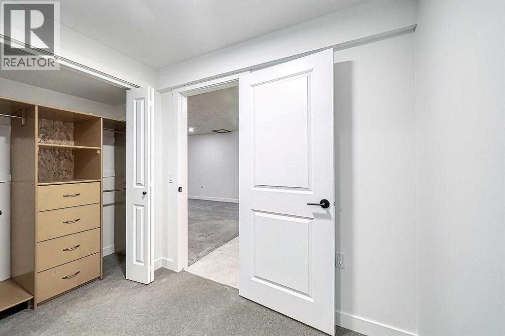 Single Family House 4 Level for Sale in  Pinetree Road NE Pineridge Calgary 
