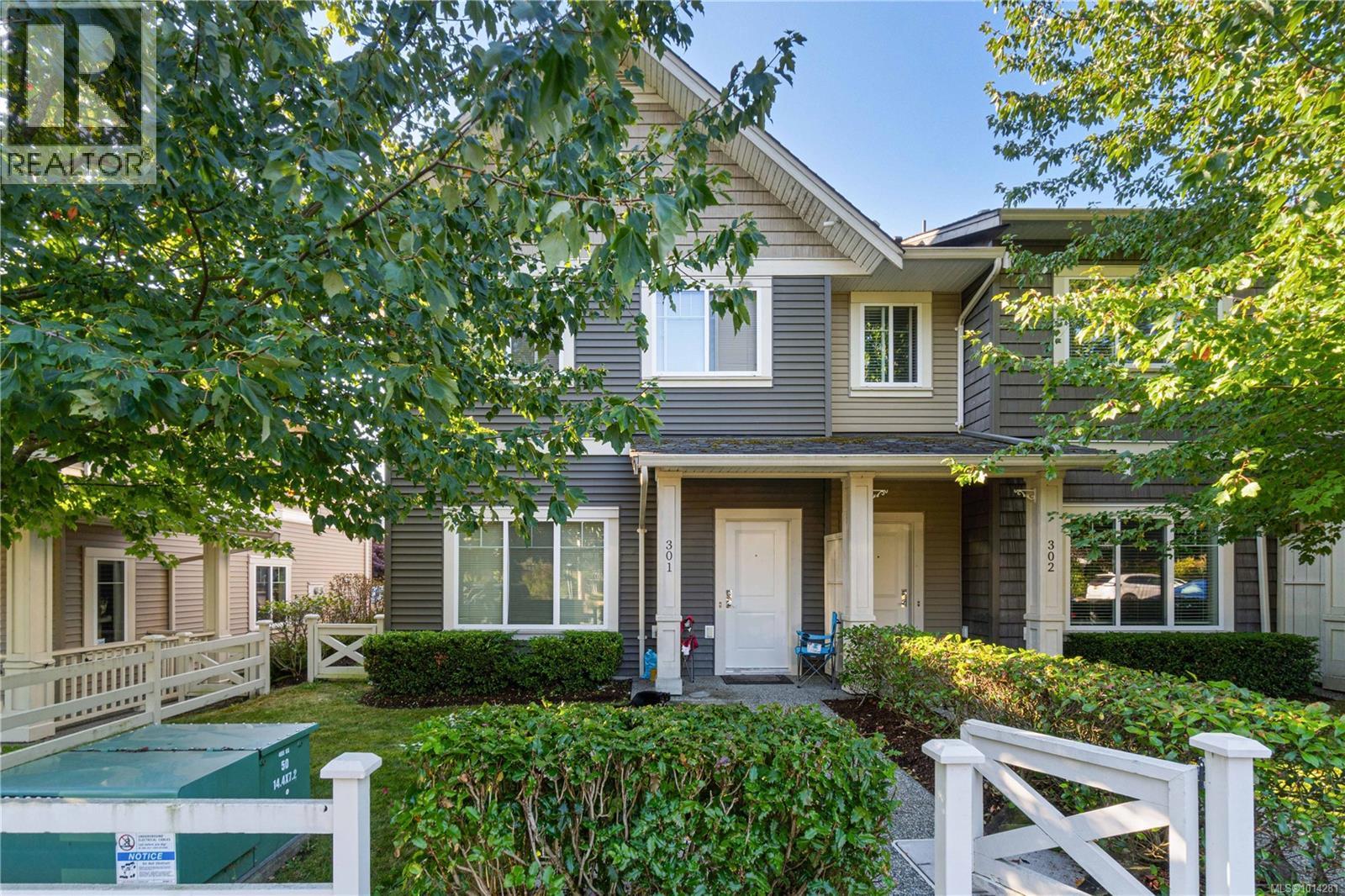 301 1675 Crescent View Dr, Nanaimo