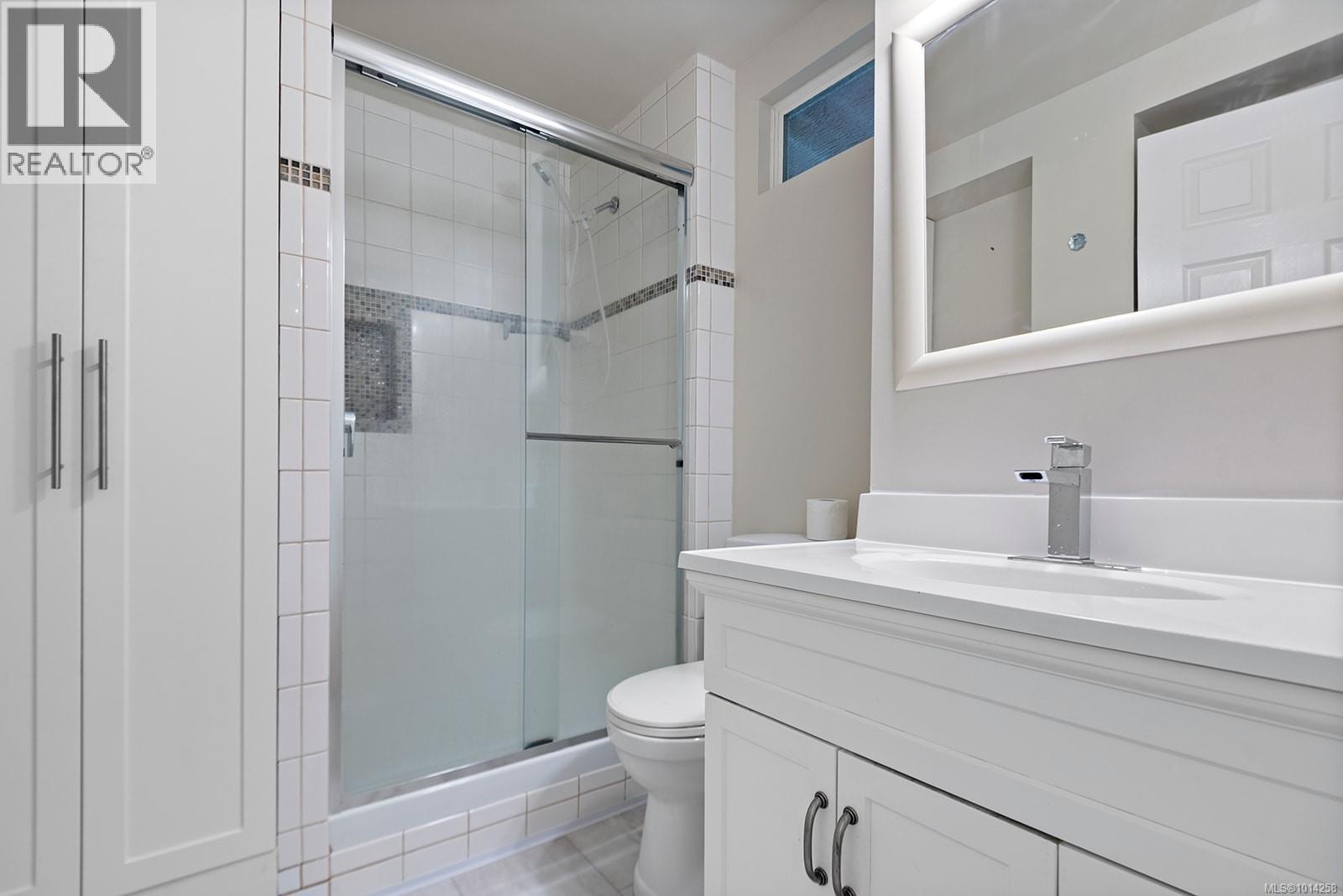 9242 Cottonwood Rd, Chemainus