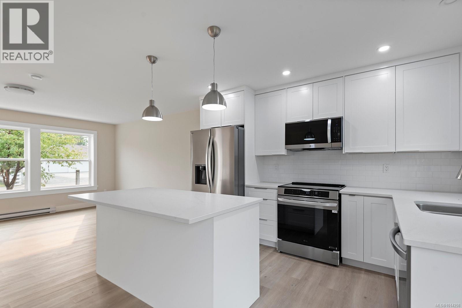 9242 Cottonwood Rd, Chemainus