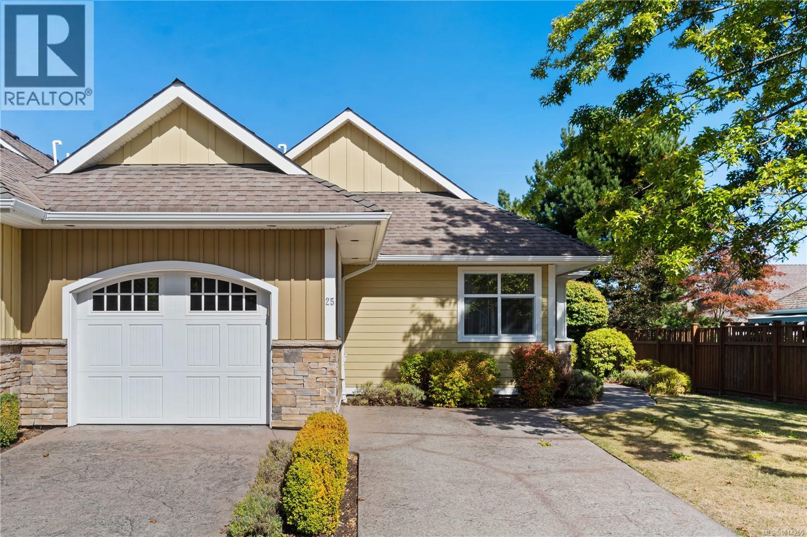 25 447 Pym St S, Parksville