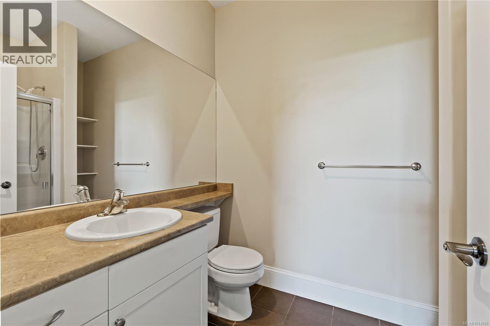 25 447 Pym St S, Parksville