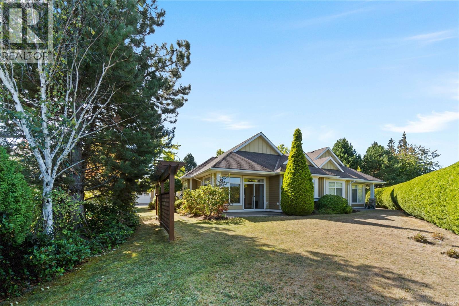 25 447 Pym St S, Parksville