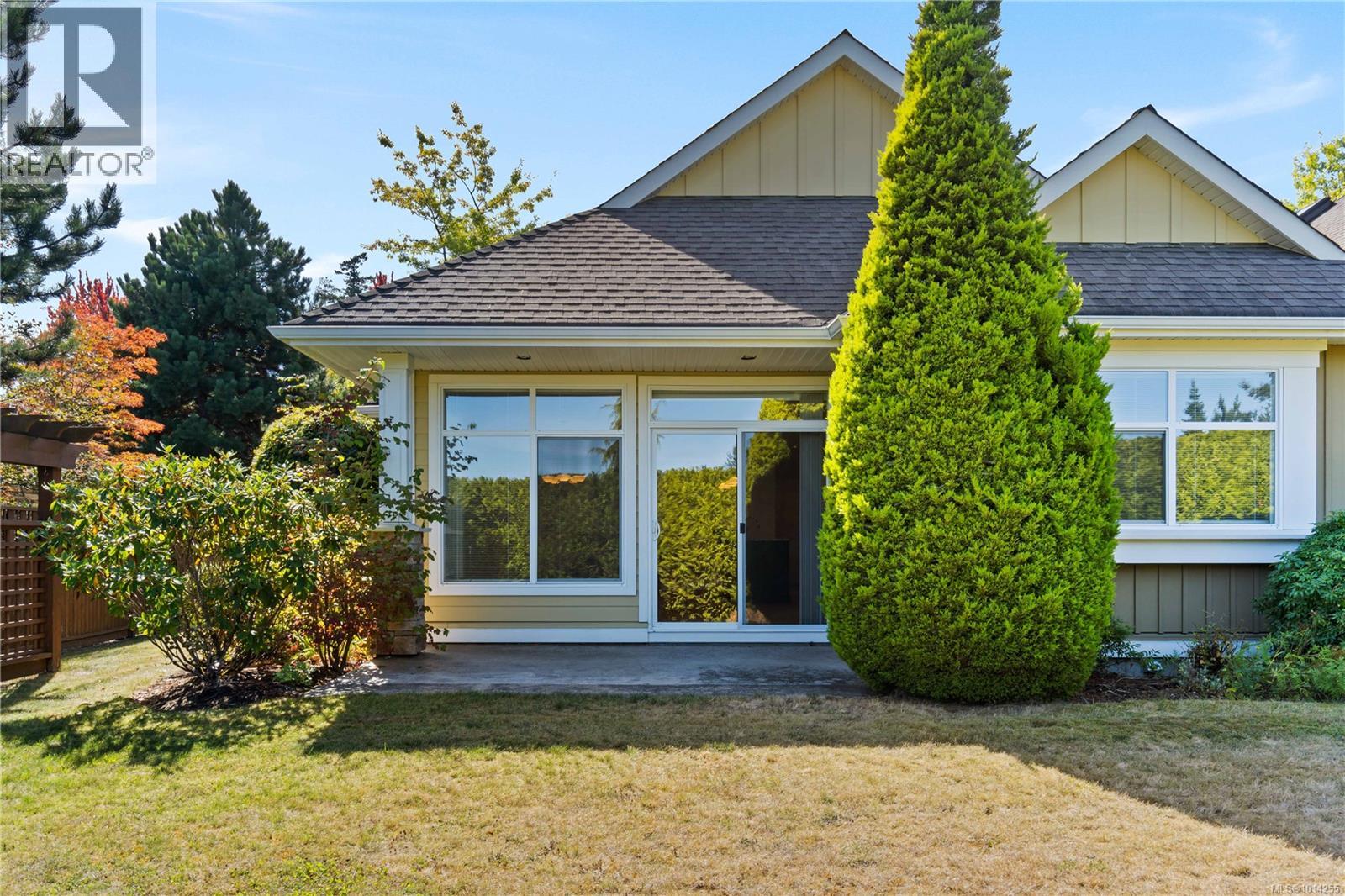 25 447 Pym St S, Parksville