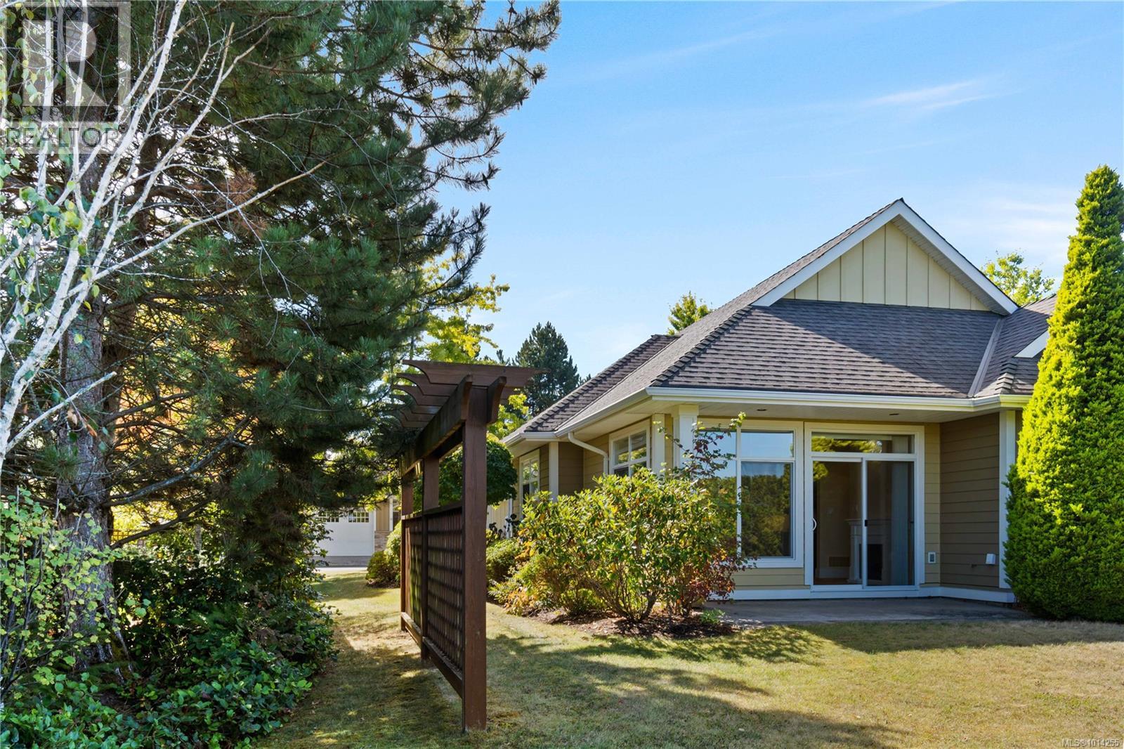 25 447 Pym St S, Parksville
