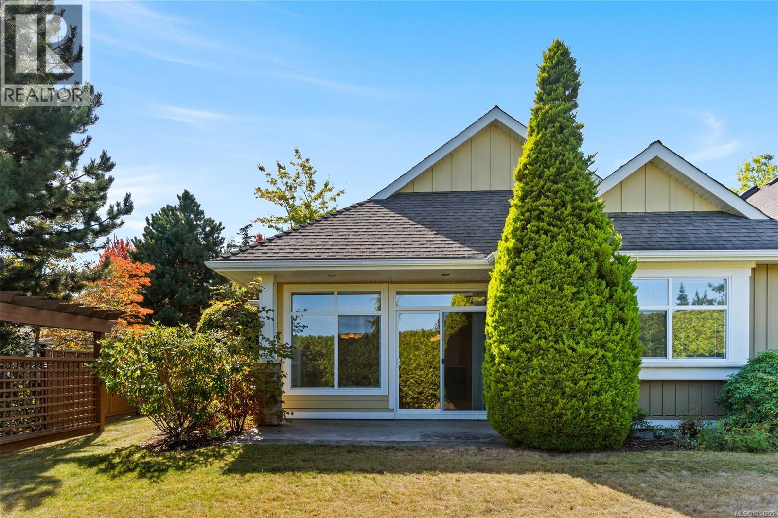 25 447 Pym St S, Parksville