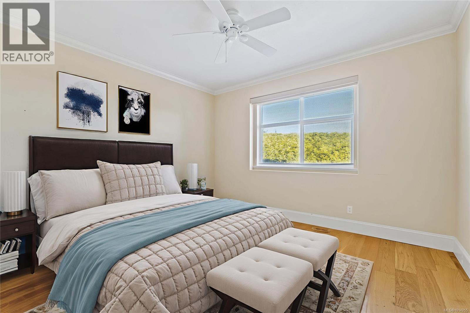25 447 Pym St S, Parksville