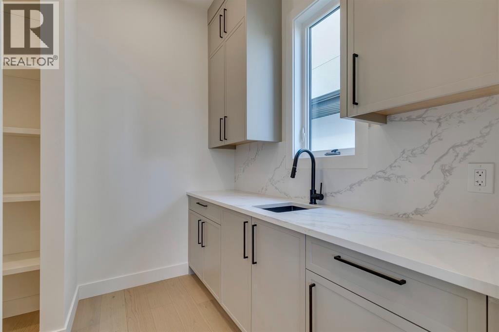 Single Family House for Sale in  Elveden Park SW Springbank Hill Calgary 