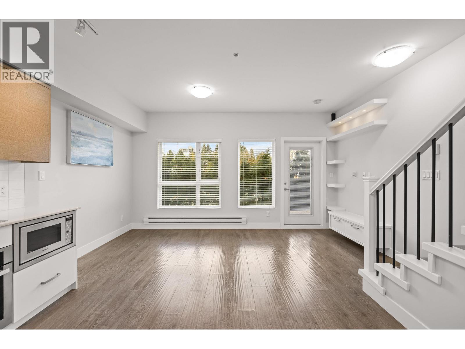 104 809 FOURTH AVENUE, New Westminster