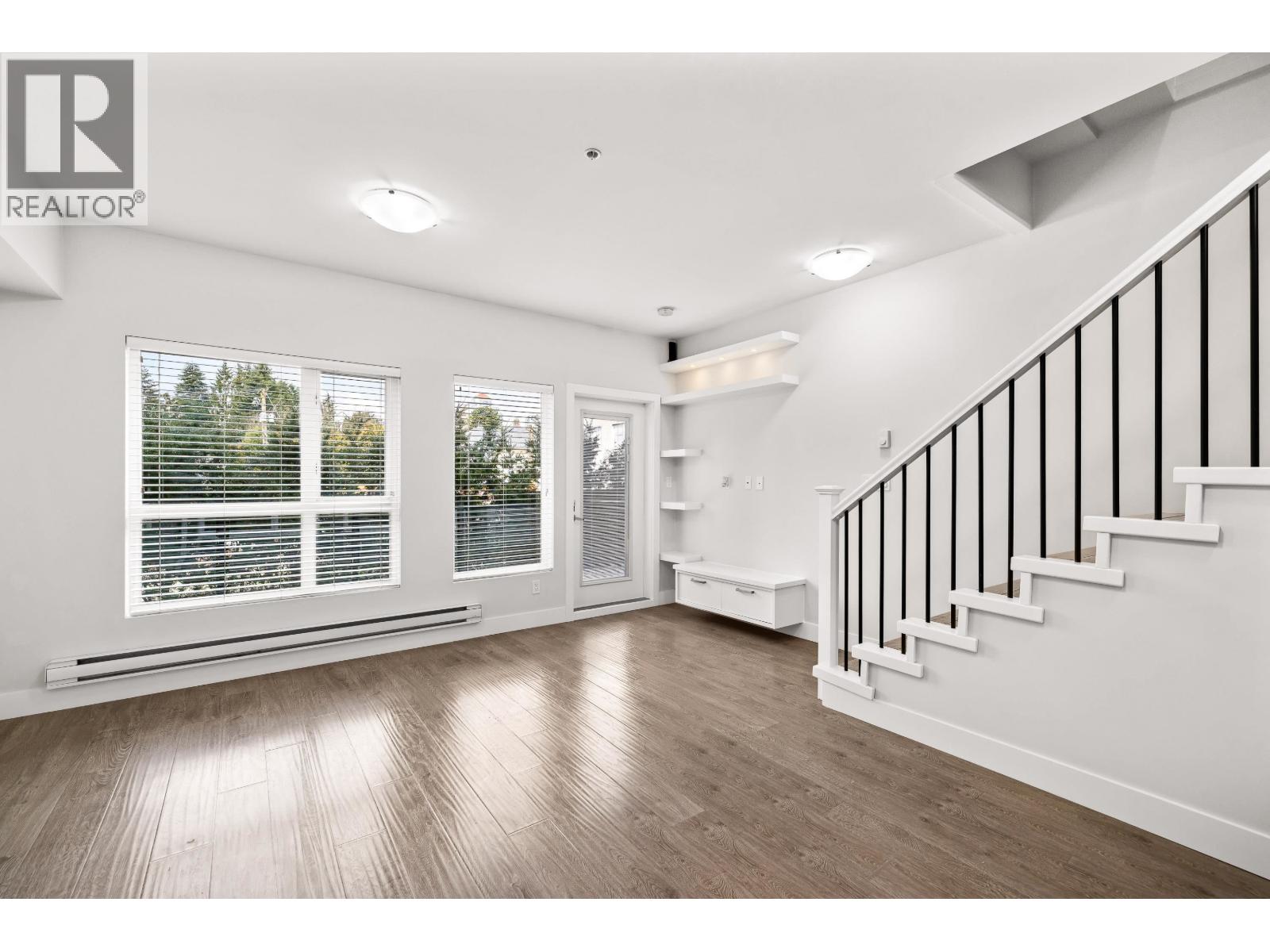 104 809 FOURTH AVENUE, New Westminster