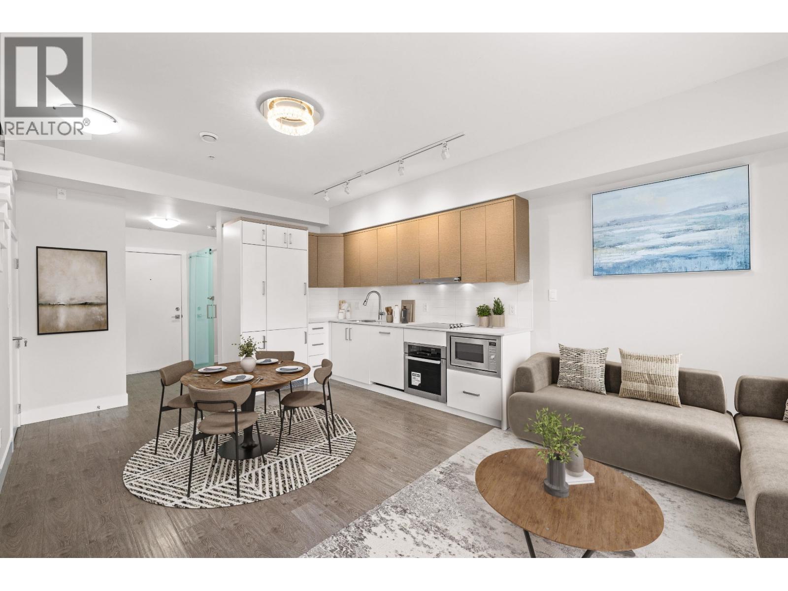 104 809 FOURTH AVENUE, New Westminster