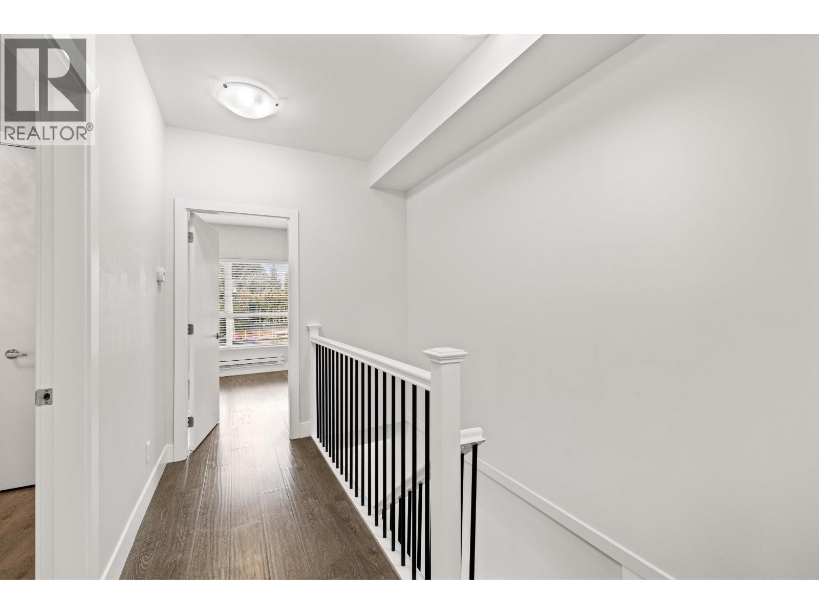 104 809 FOURTH AVENUE, New Westminster