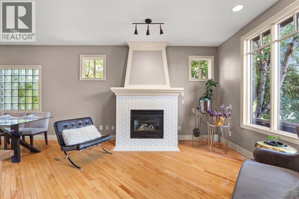 Single Family House for Sale in   Avenue NW Mount Pleasant Calgary 