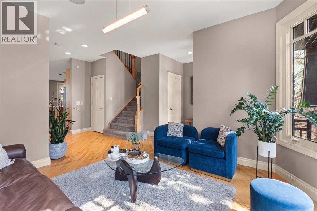 Single Family House for Sale in   Avenue NW Mount Pleasant Calgary 