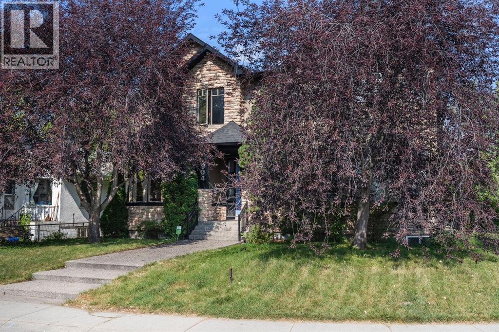 Single Family House for Sale in   Avenue NW Mount Pleasant Calgary 