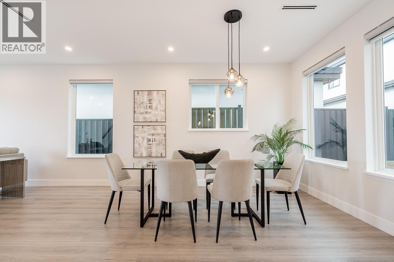 947 WALLS AVENUE, Coquitlam