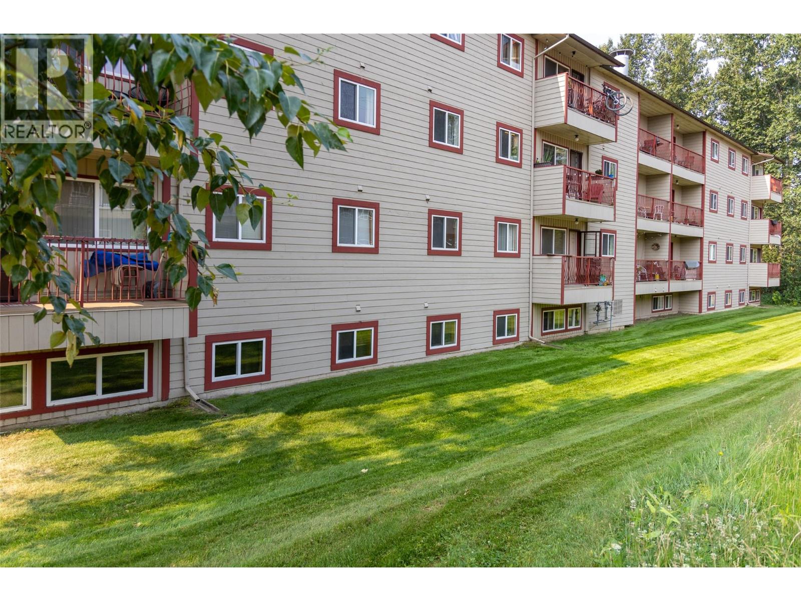 65 Cokato Road Unit# 407, Fernie