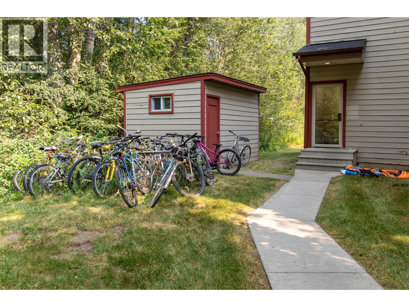 65 Cokato Road Unit# 407, Fernie