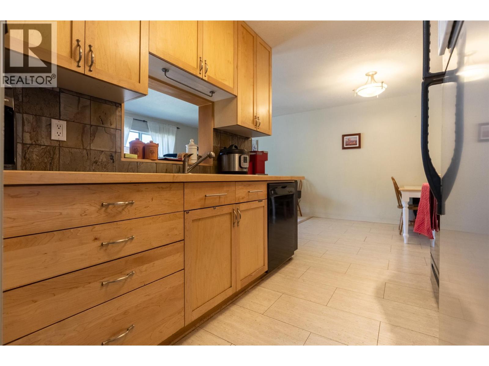 65 Cokato Road Unit# 407, Fernie