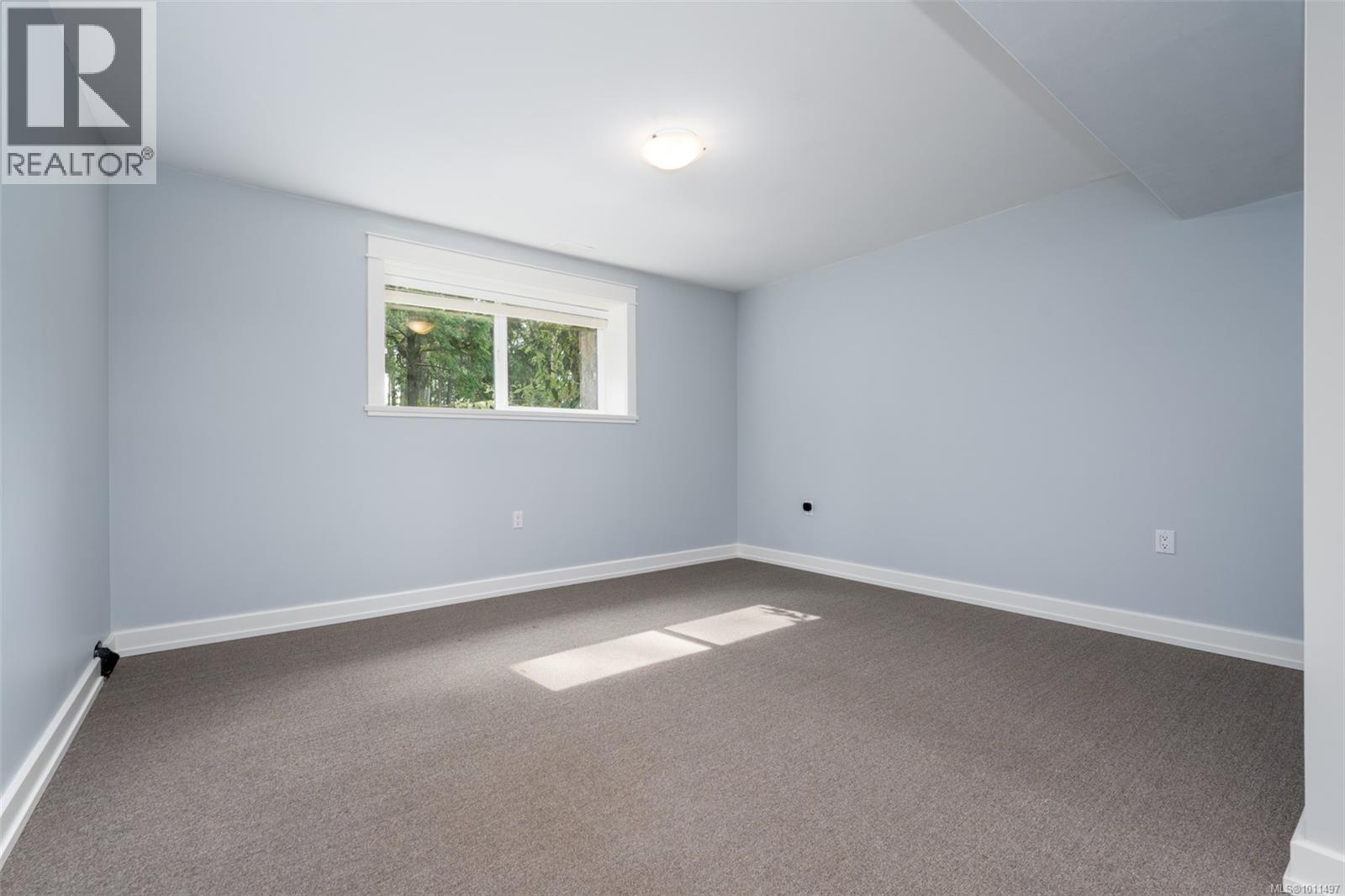1652 Maple Bay Rd, Duncan